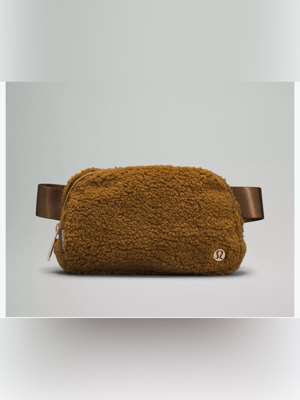 Lululemon Everywhere Belt Bag 1L Fleece on Burnt Caramel